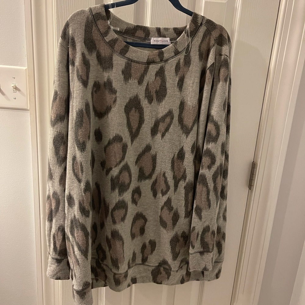 Women’s long sleeve